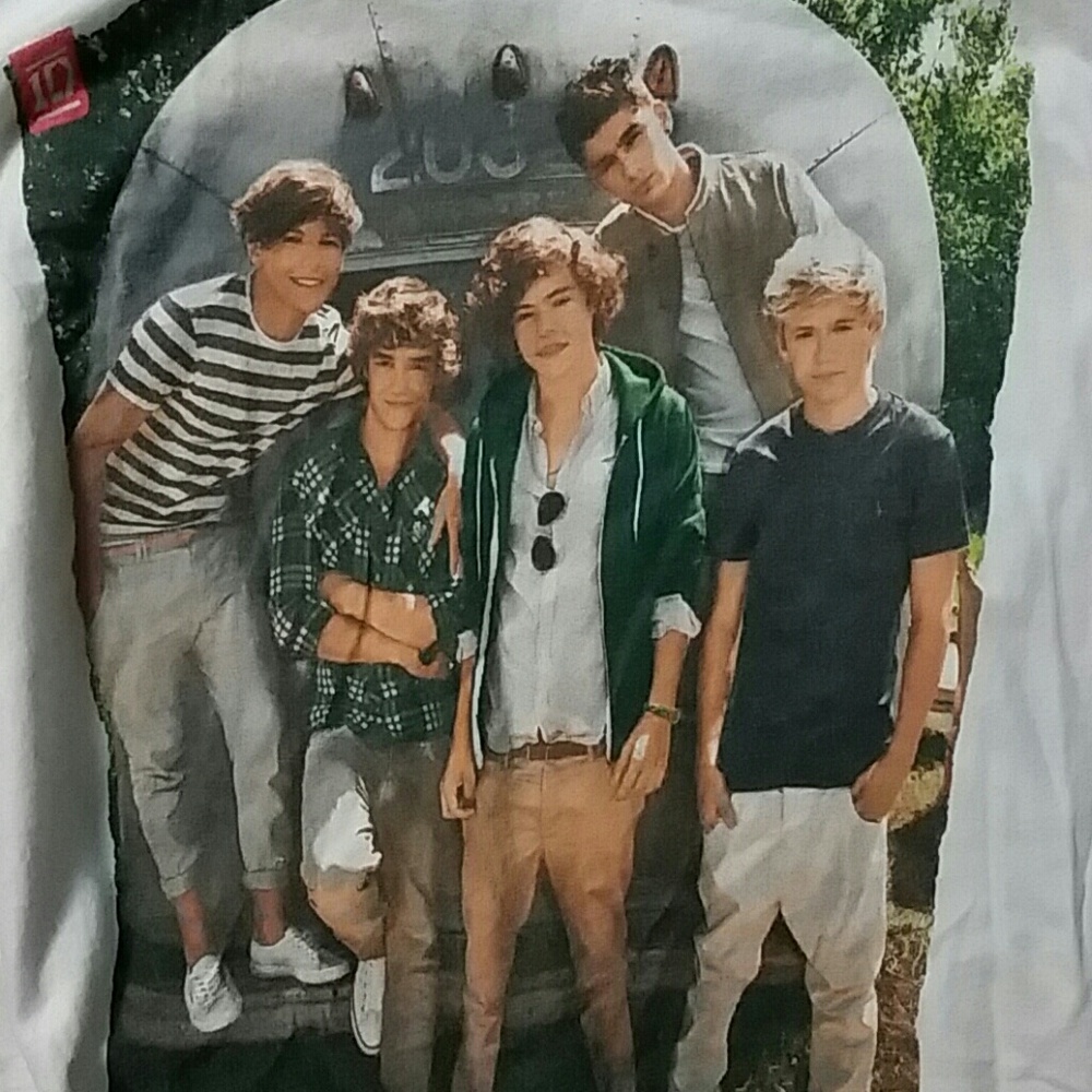 One Direction t-shirt - Picture 2 of 2